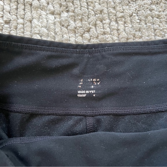 Oakley 3/4 Leggings - Picture 3 of 5